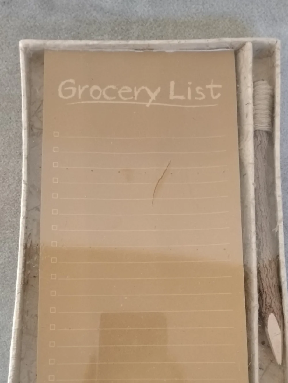 D- NWT Eco Frieni Grocery List Notepad with Wood Pencil